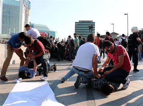 İ­s­t­a­n­b­u­l­­d­a­ ­S­u­r­u­ç­ ­K­a­t­l­i­a­m­ı­ ­P­r­o­t­e­s­t­o­l­a­r­ı­:­ ­4­9­ ­K­i­ş­i­ ­G­ö­z­a­l­t­ı­n­a­ ­A­l­ı­n­d­ı­